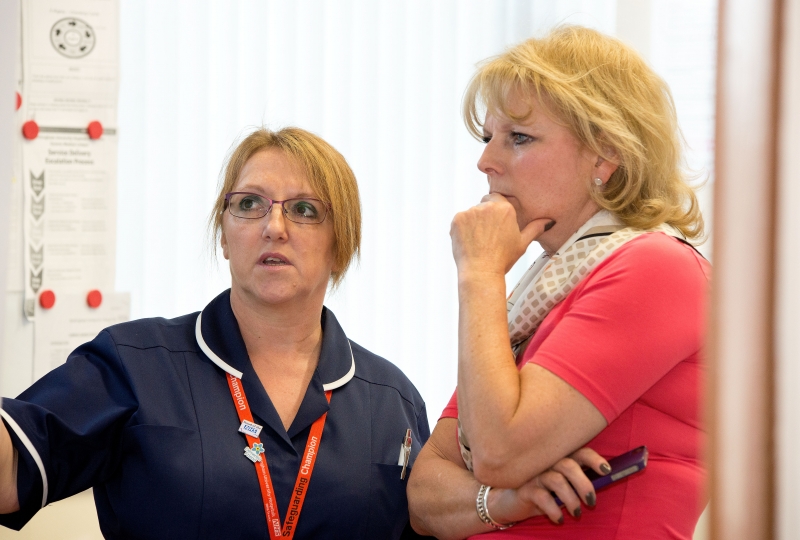 _com1766_anna_soubry_visit_030513_07.jpg